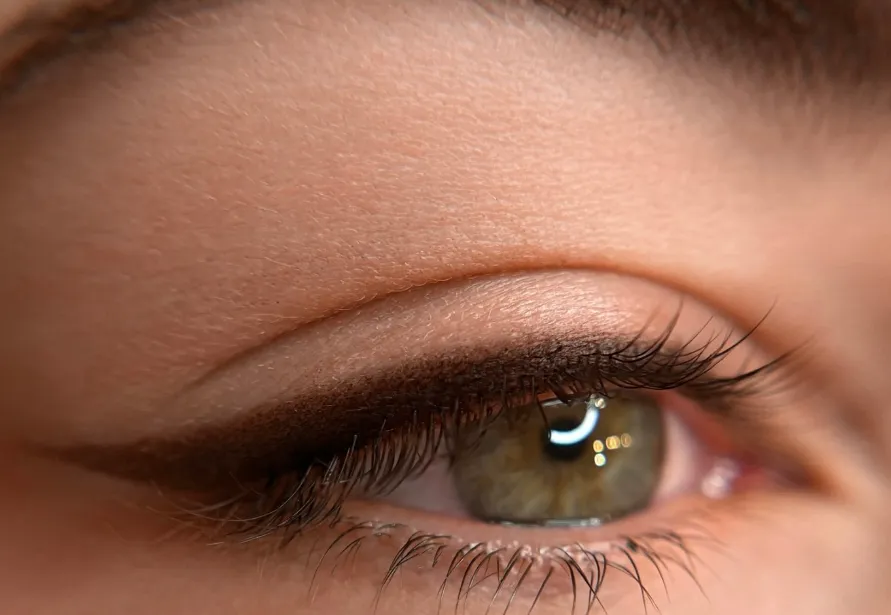 Best Eyeliner Tattoo Designs for a Natural Look