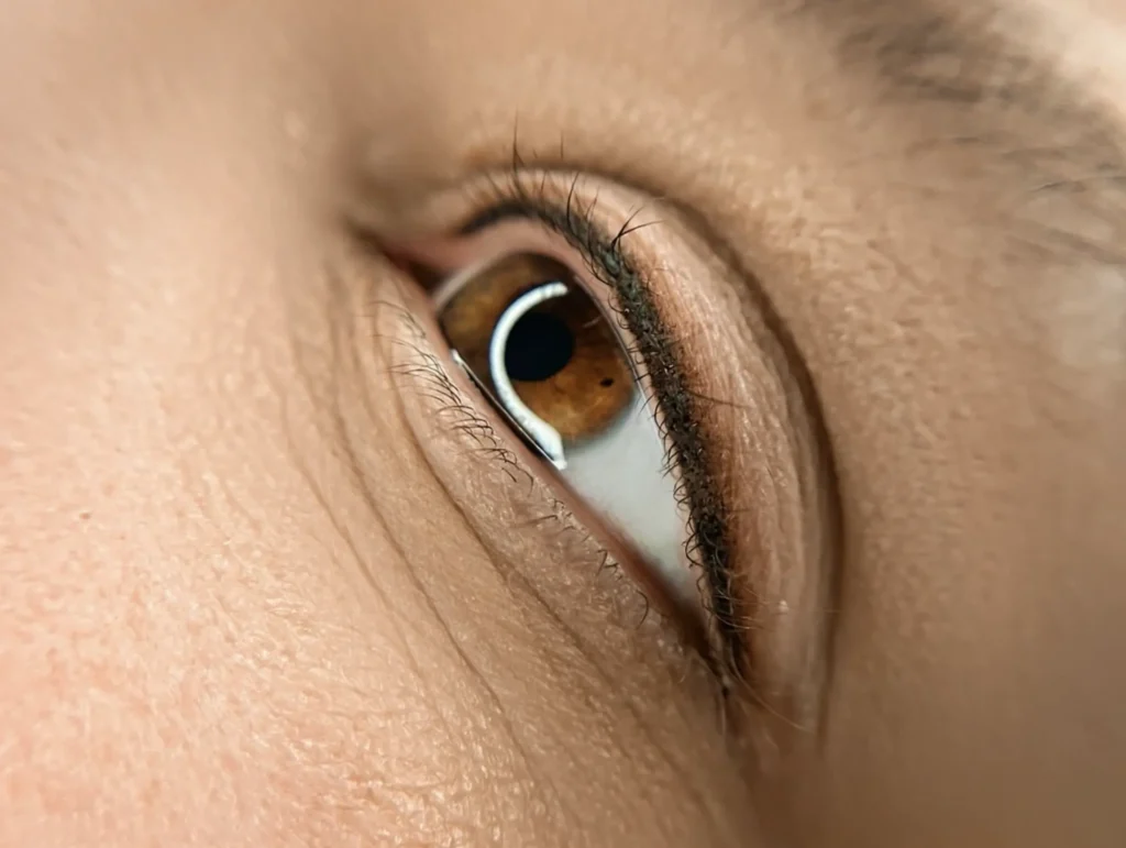 eyeliner tattoo