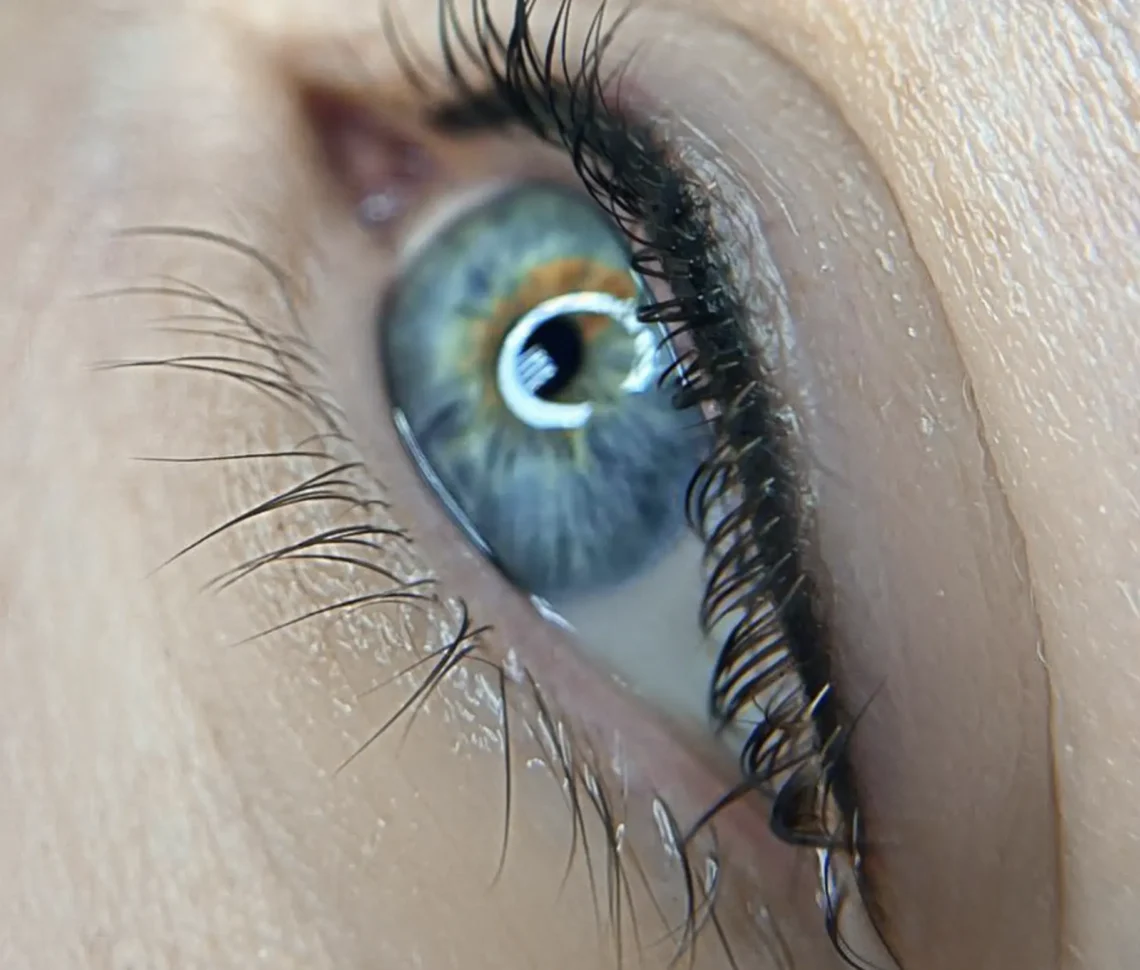 eyeliner tattooing