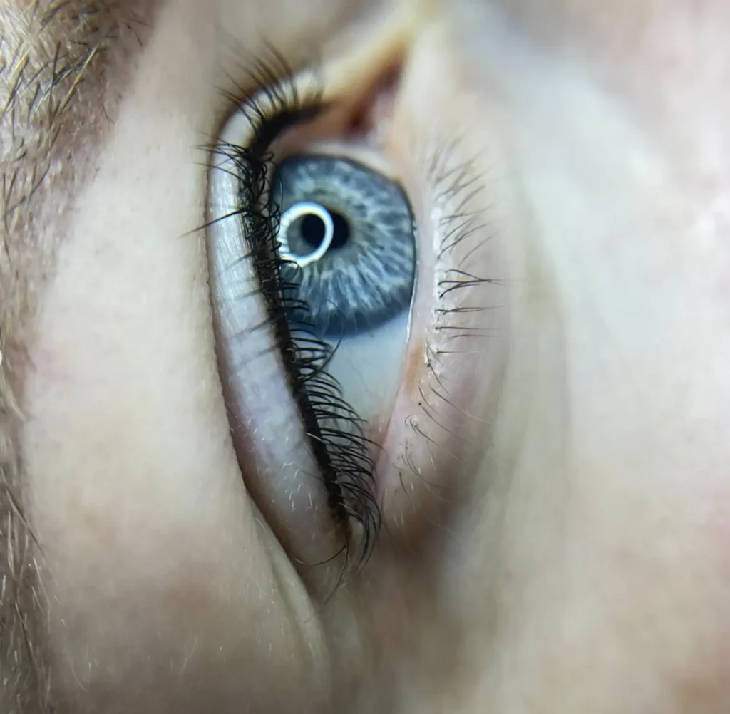semi permanent eyeliner